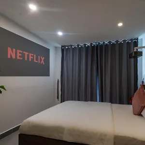 2* Ξενοδοχείο Galaxy Boutique Sai Gon Central Hotel